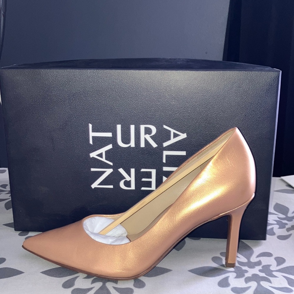 Naturalizer Anna Pump size 5